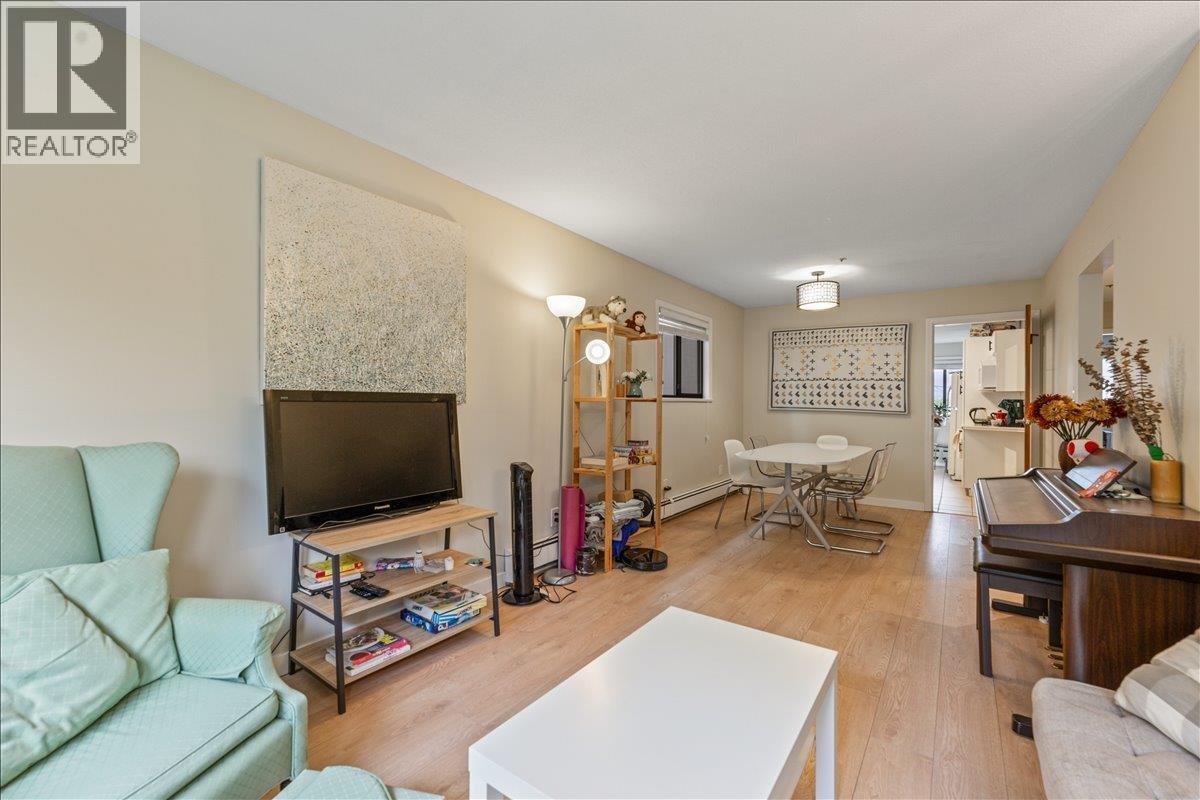 1375 E 18th Avenue, Vancouver, British Columbia  V5V 1H5 - Photo 8 - R3174168