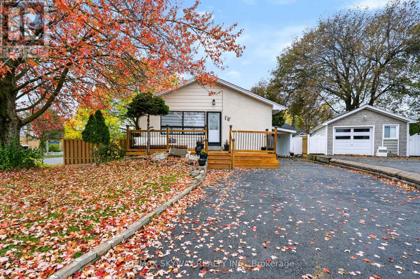 10 REXWAY DRIVE, Halton Hills, Ontario