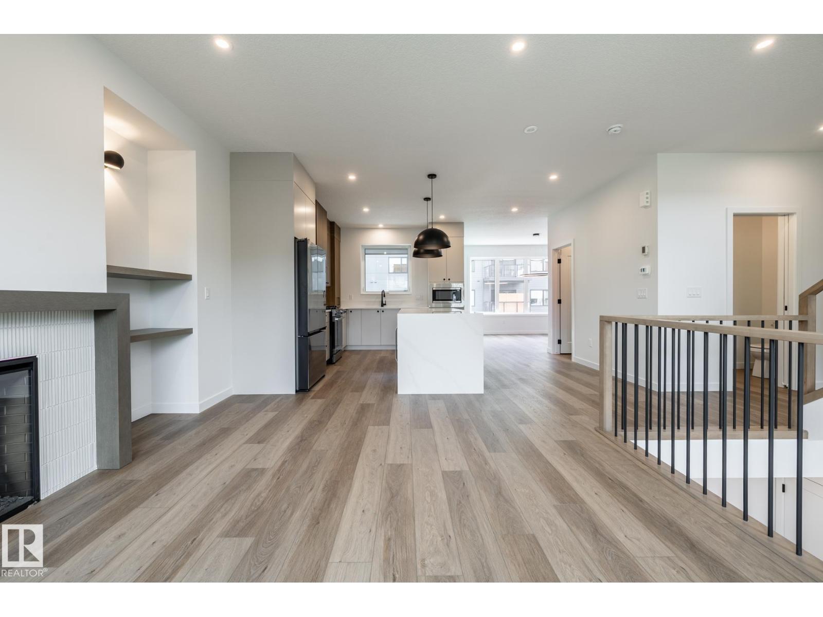 7443 May Common Nw Nw, Edmonton, Alberta  T6R 0X4 - Photo 21 - E4513375