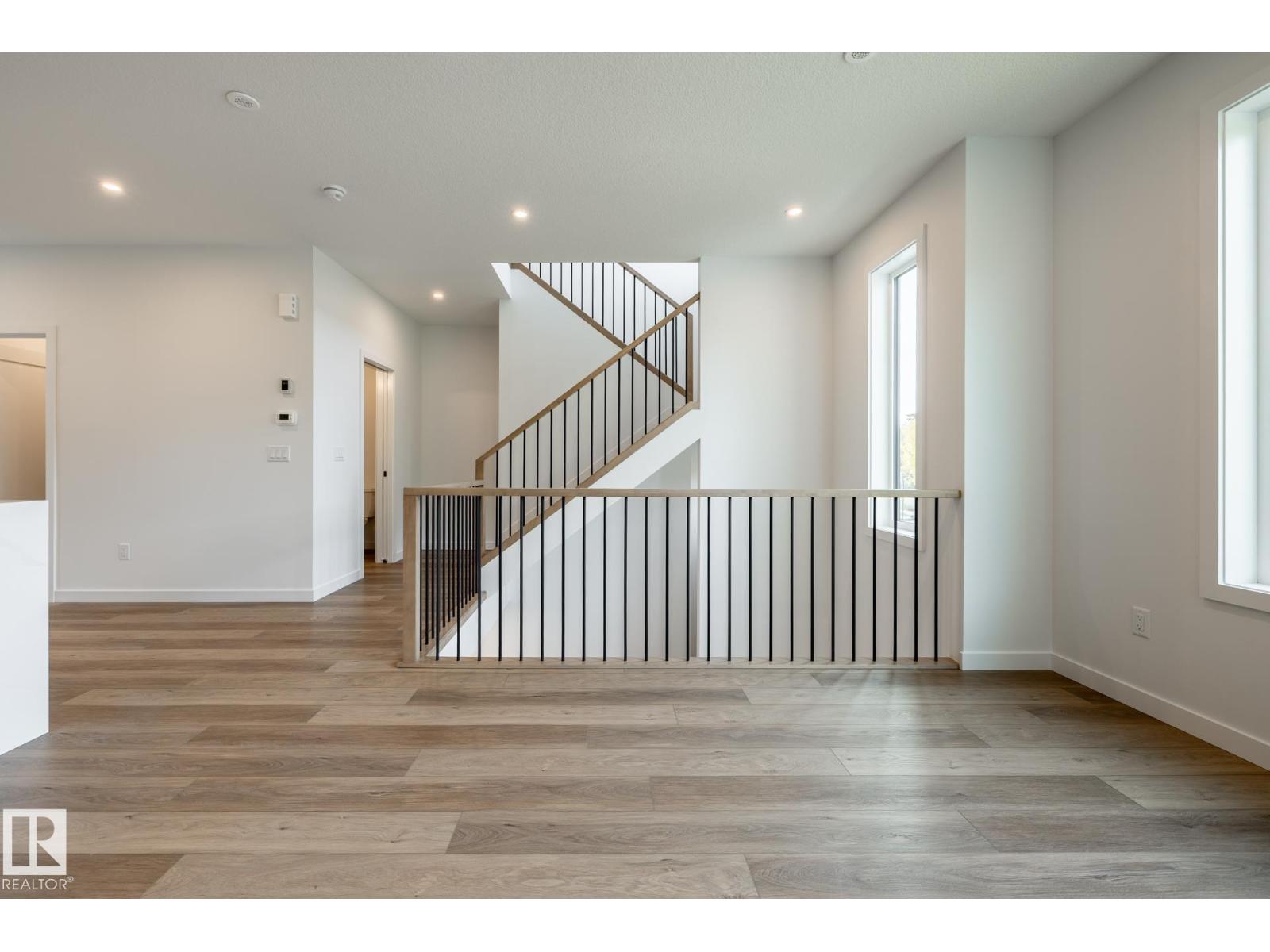 7443 May Common Nw Nw, Edmonton, Alberta  T6R 0X4 - Photo 23 - E4513375