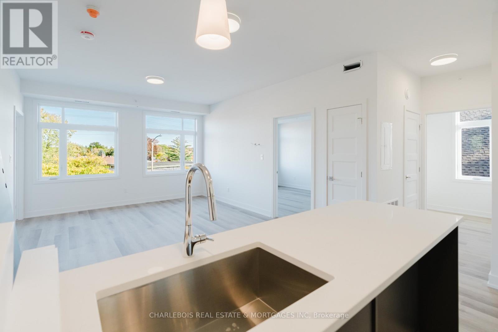 D - 830 St Laurent Boulevard, Ottawa, Ontario  K1K 3A9 - Photo 13 - X14090550