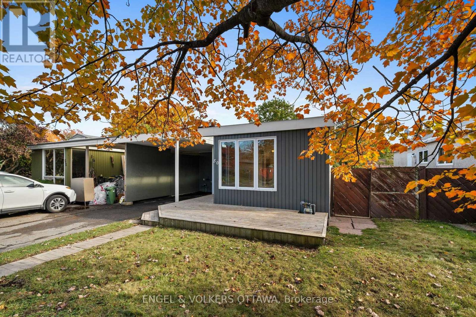 50 Solva Drive, Ottawa, Ontario  K2H 5R5 - Photo 2 - X14090560
