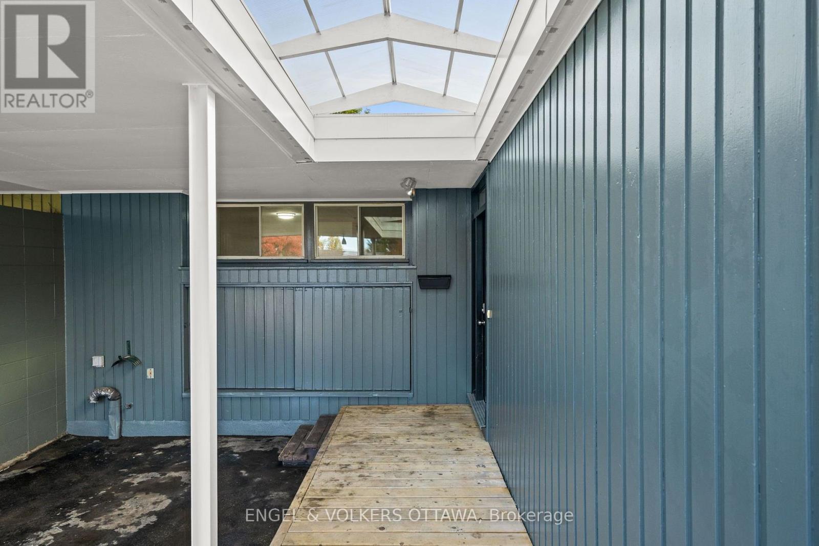 50 Solva Drive, Ottawa, Ontario  K2H 5R5 - Photo 3 - X14090560