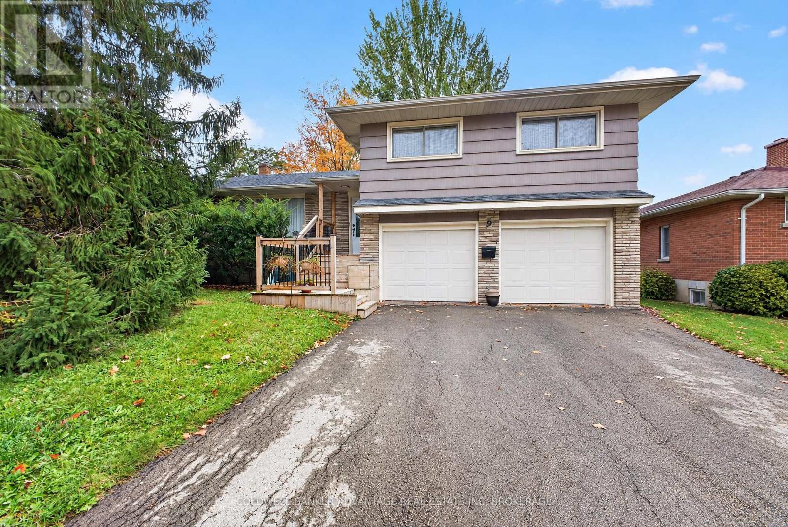 9 Springhead Gardens, Welland (Prince Charles), Ontario L3C 5A7 - Photo 2 - X14090552