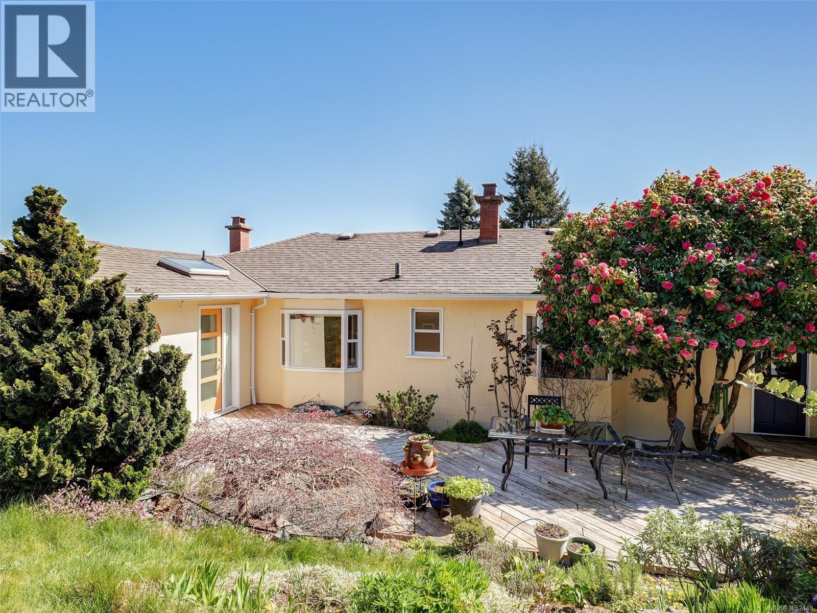 916 Claremont Ave, Saanich, British Columbia  V8Y 1K3 - Photo 34 - 1052449