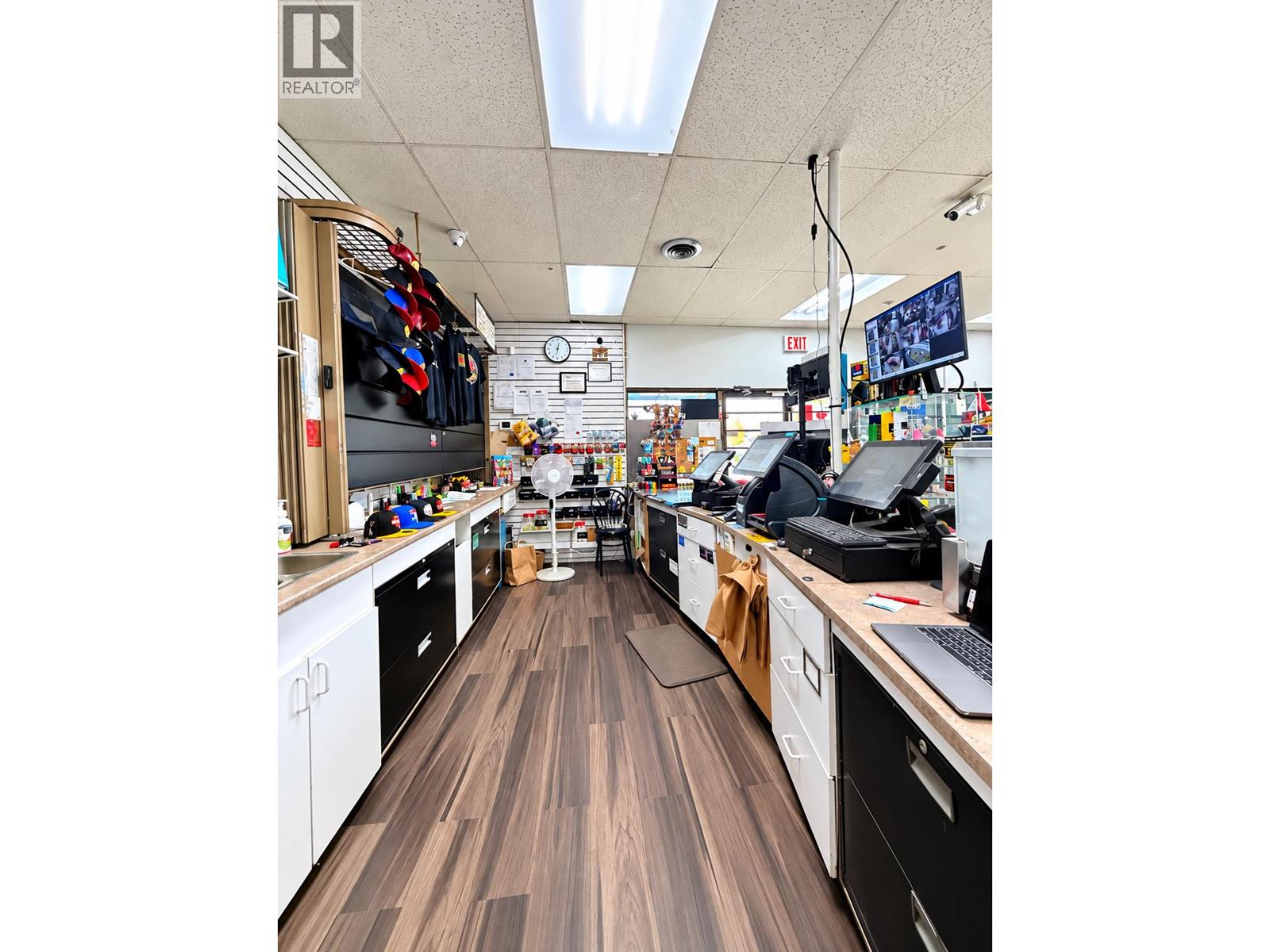 2409 39 Street, Vernon, British Columbia  V1T 6J1 - Photo 4 - 10403568