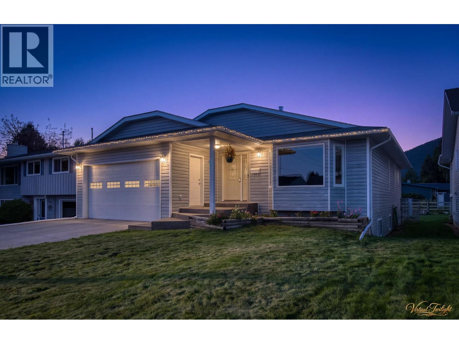 1912 Birch Street Creston British Columbia Canada V0B1G5 3
