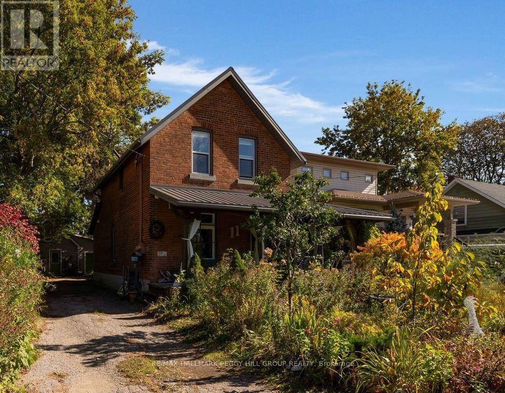 11 FRANCES STREET N, Barrie, Ontario