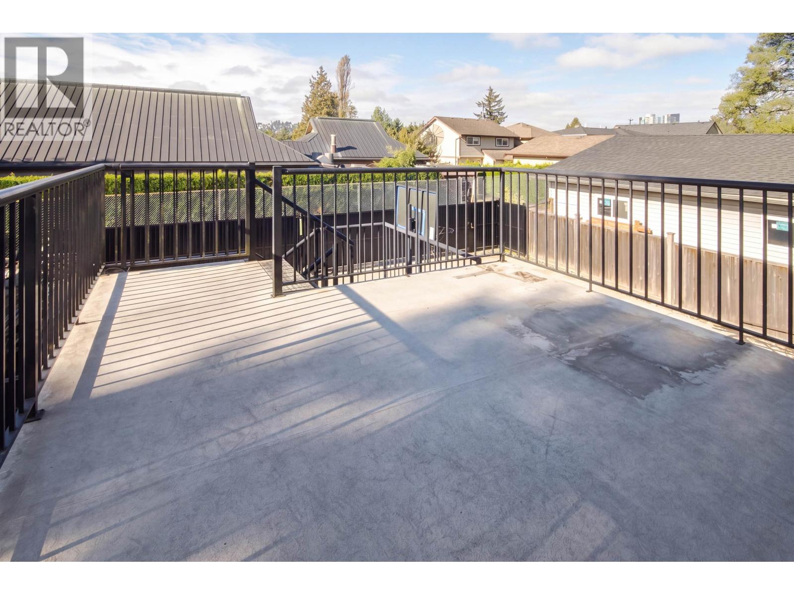 213 Bernatchey Street, Coquitlam, British Columbia  V3K 4C2 - Photo 33 - R3176352