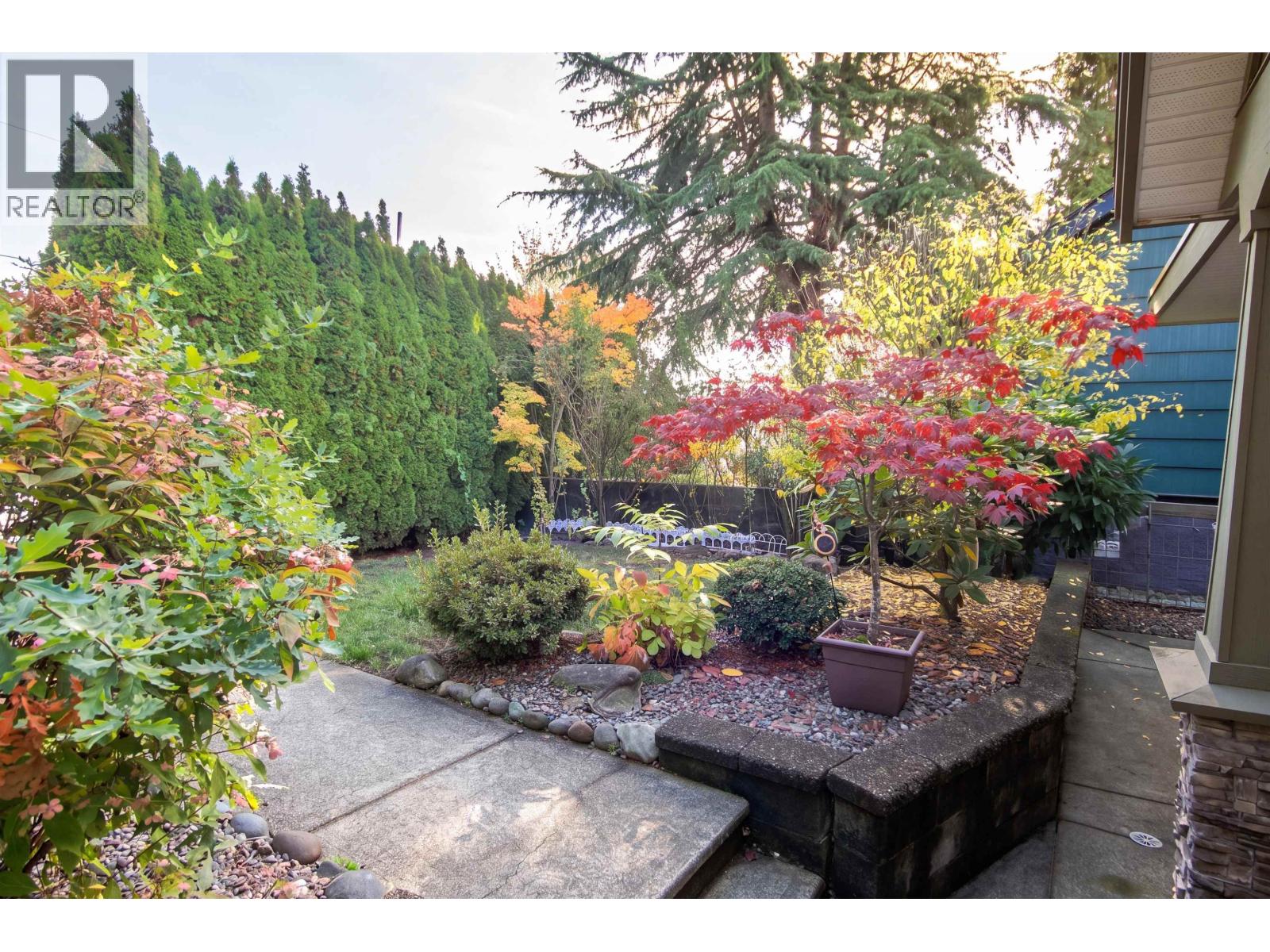 213 Bernatchey Street, Coquitlam, British Columbia  V3K 4C2 - Photo 40 - R3176352