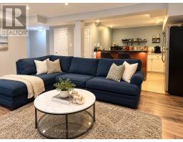 BASEMENT APT - 87 INVERMARGE DRIVE, Toronto, Ontario