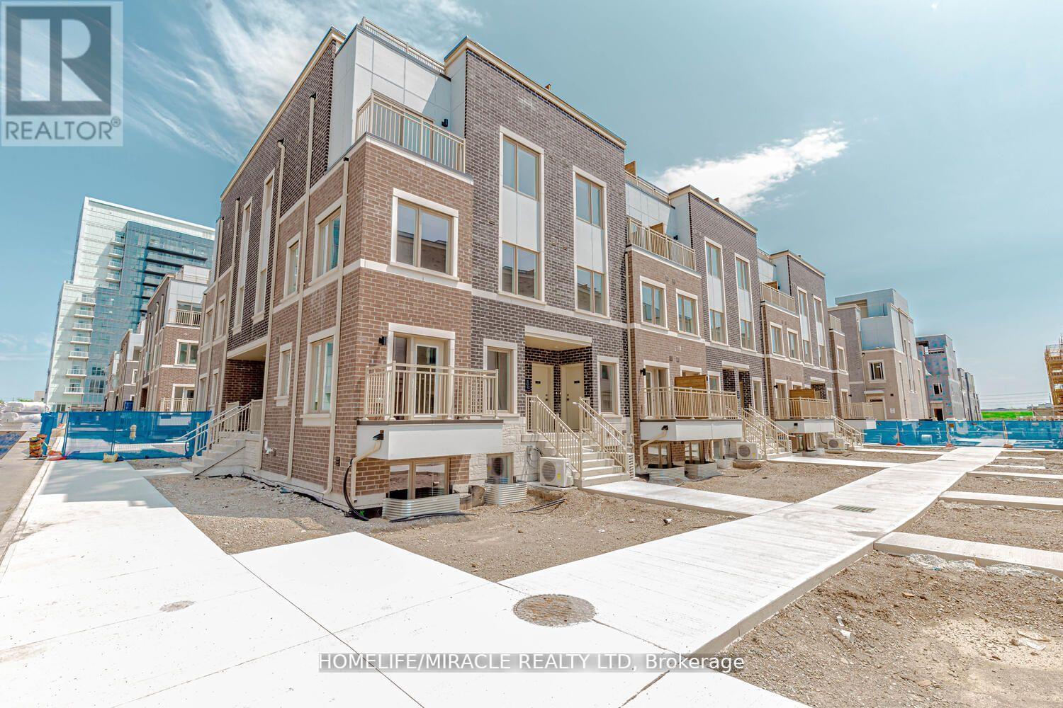 5 - 11 HONEYCRISP CRESCENT, Vaughan, Ontario