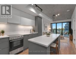 426 - 7 SMITH CRESCENT, Toronto, Ontario