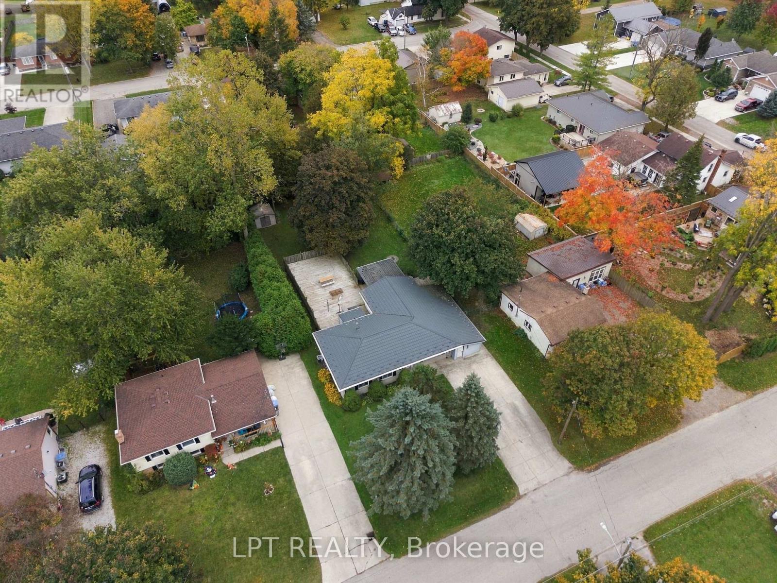 254 Victoria Street, North Middlesex, Ontario  N0M 2K0 - Photo 5 - X14090720