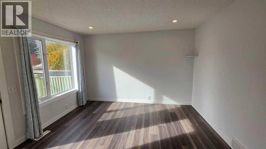 244 Harvest Gold Circle NE, Calgary, Alberta  T3K 4H5 - Photo 12 - A2351746