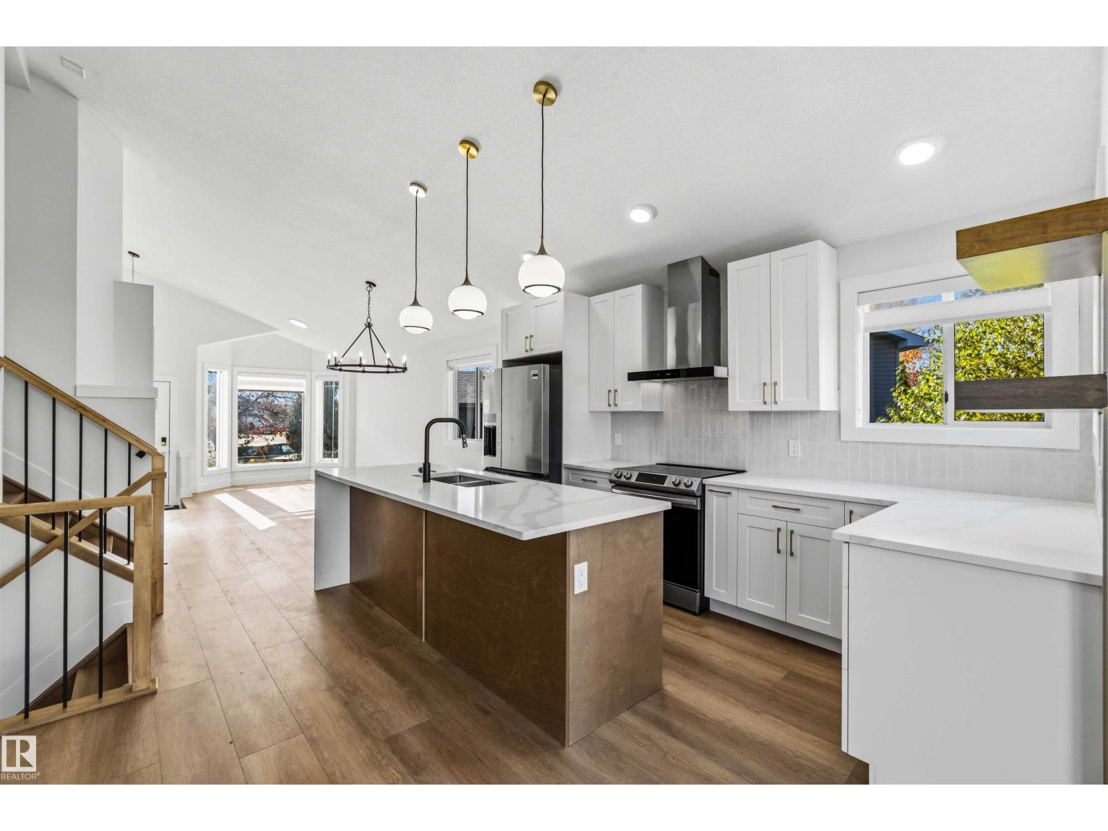 343 Jillings Cr Nw, Edmonton, Alberta  T6L 6Y3 - Photo 9 - E4513268