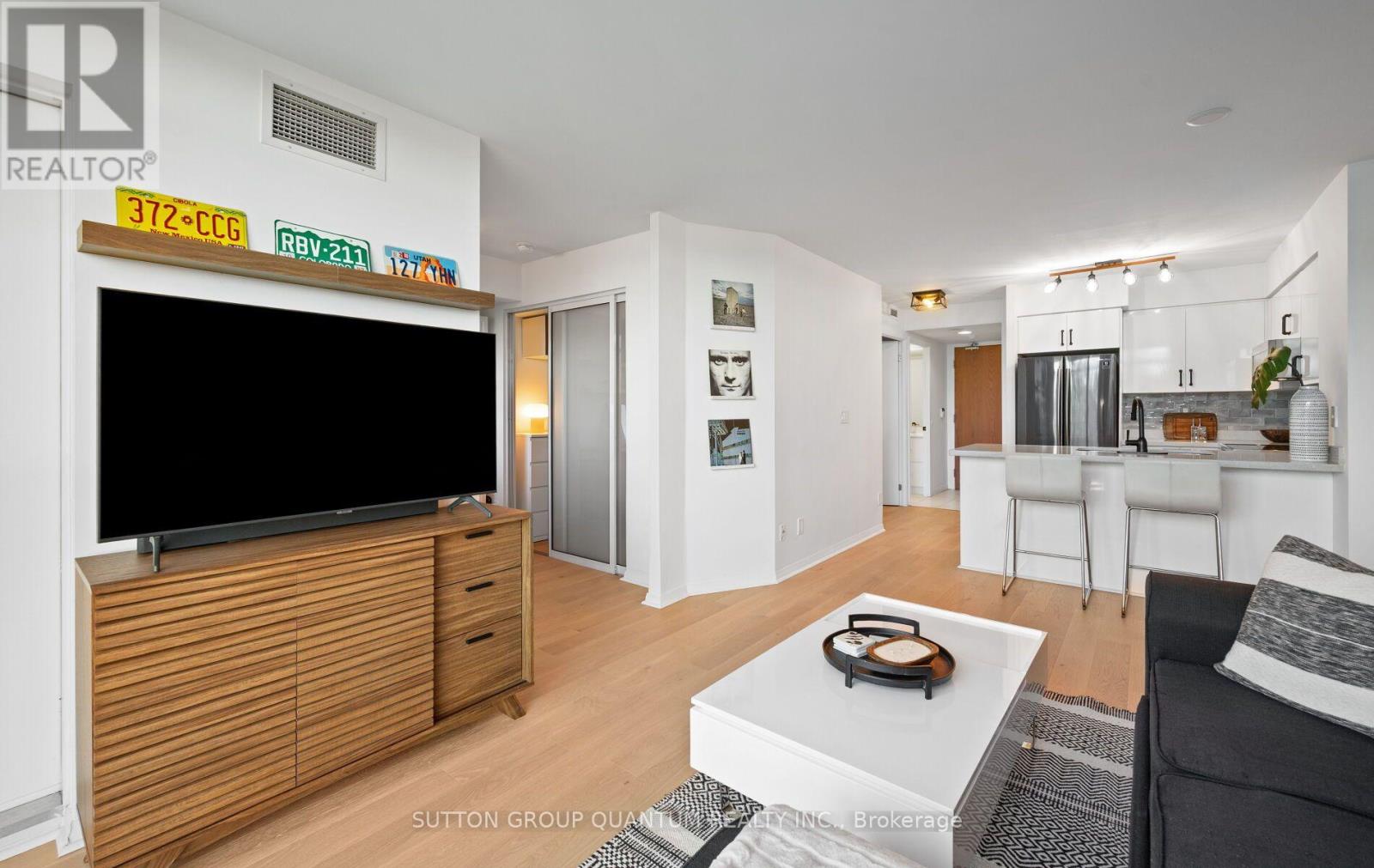1110 - 219 Fort York Boulevard, Toronto, Ontario M5V 1B1 - Photo 7 - C14033198