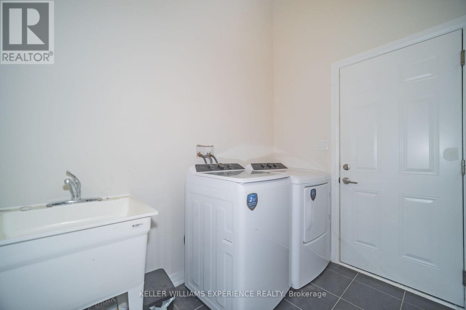 3080 Sandy Acres Avenue, Severn, Ontario  L3V 8P8 - Photo 33 - S14086410