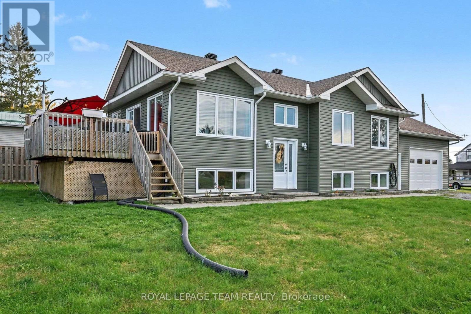 24 Rapid Road, Whitewater Region, Ontario  K0J 2L0 - Photo 3 - X14090062