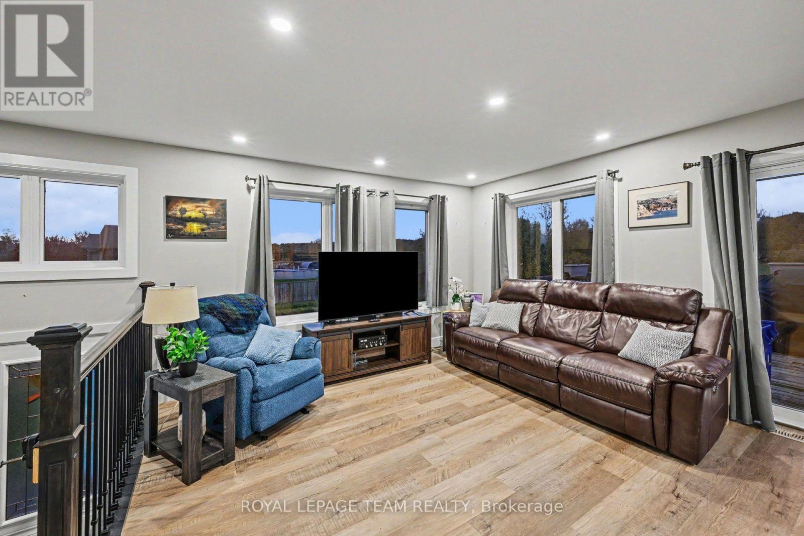 24 Rapid Road, Whitewater Region, Ontario  K0J 2L0 - Photo 7 - X14090062
