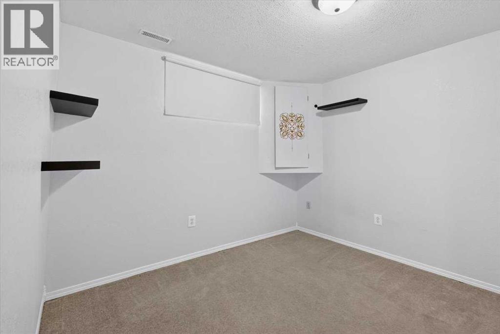 155 Tarington Green NE, Calgary, Alberta  T3J 3X1 - Photo 16 - A2334313