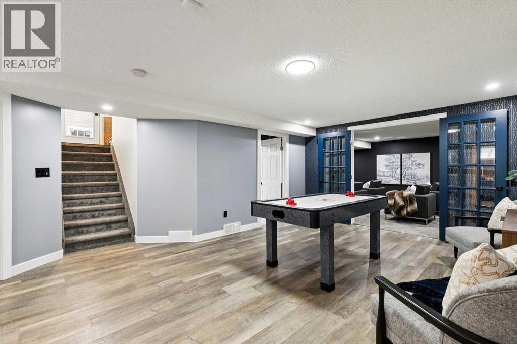 36 Bracebridge Crescent SW, Calgary, Alberta  T2W 0Y7 - Photo 24 - A2346192