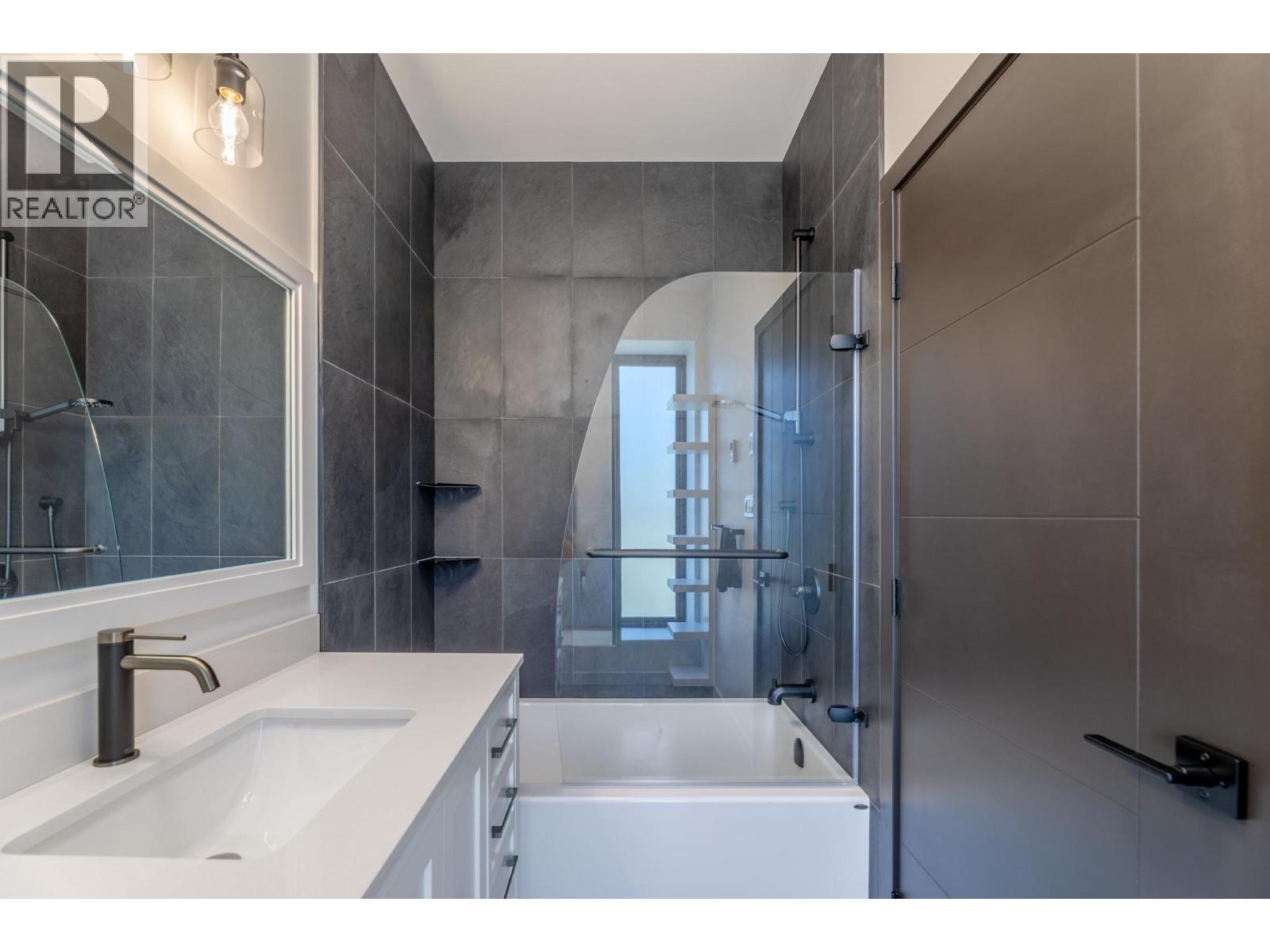 134 Clearview Crescent, Apex Mountain, British Columbia  V0X 1K0 - Photo 29 - 10403679