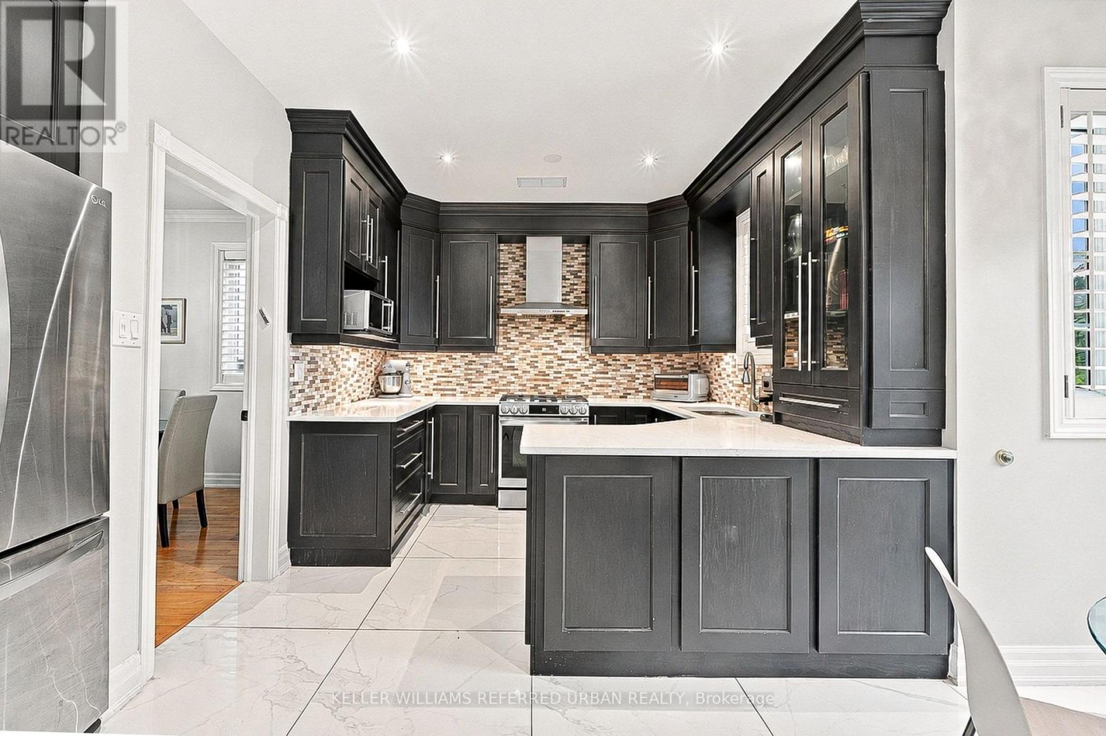 63 Oatlands Crescent, Richmond Hill, Ontario  L4C 9P2 - Photo 12 - N14082056