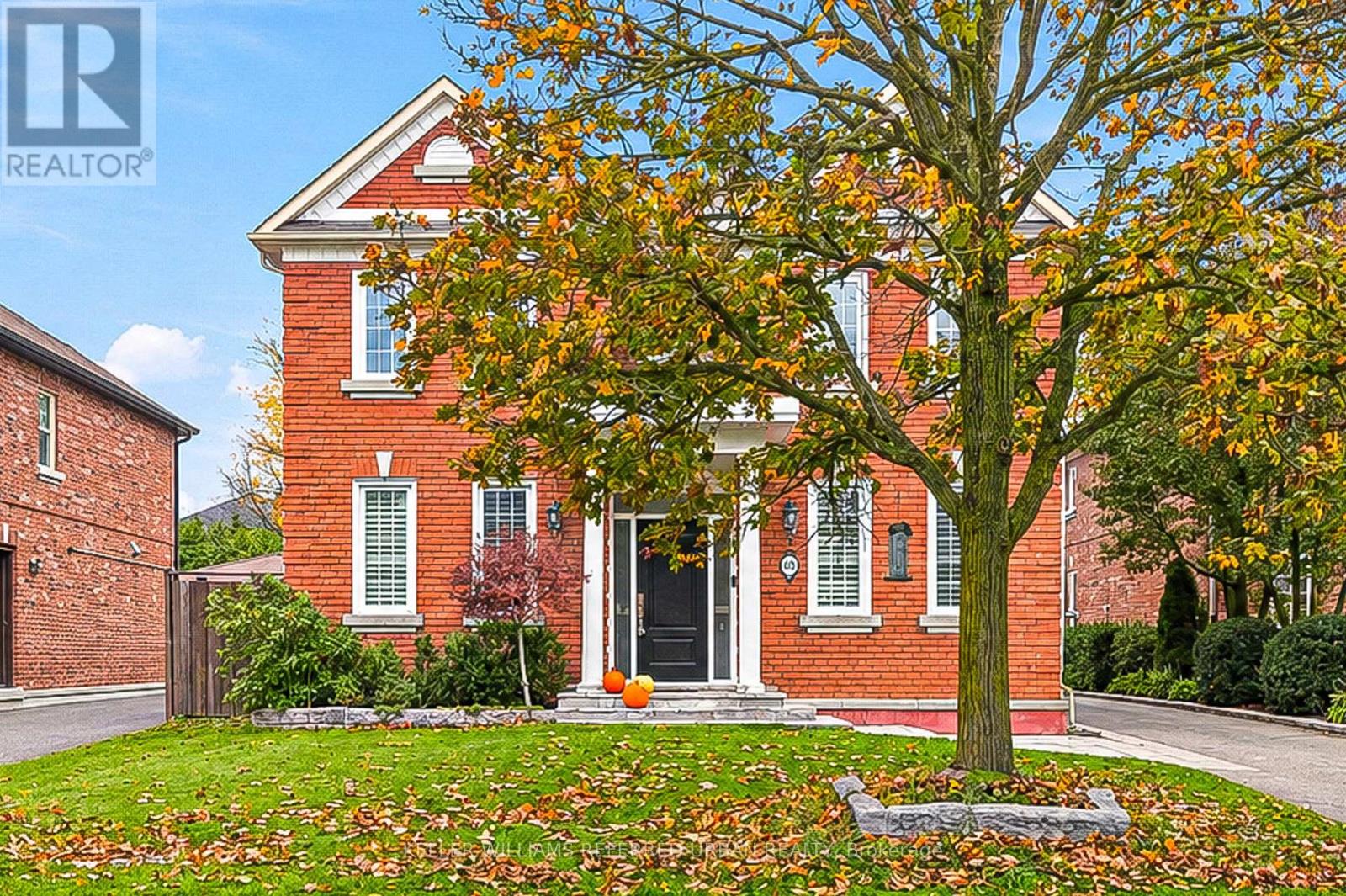 63 Oatlands Crescent, Richmond Hill, Ontario  L4C 9P2 - Photo 2 - N14082056