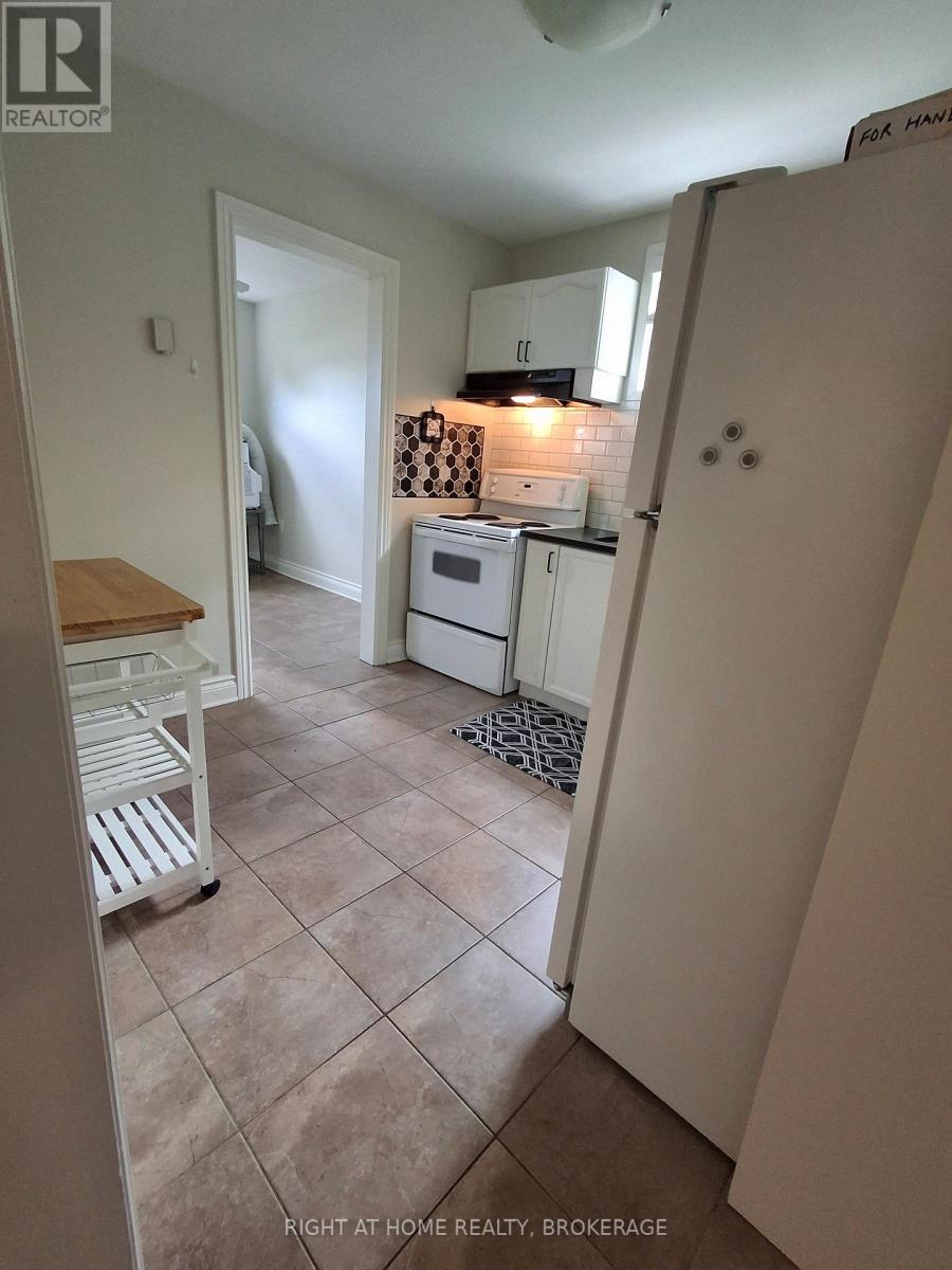 1 - 62 Christie Street, St. Catharines, Ontario  L2N 5H6 - Photo 3 - X12864776