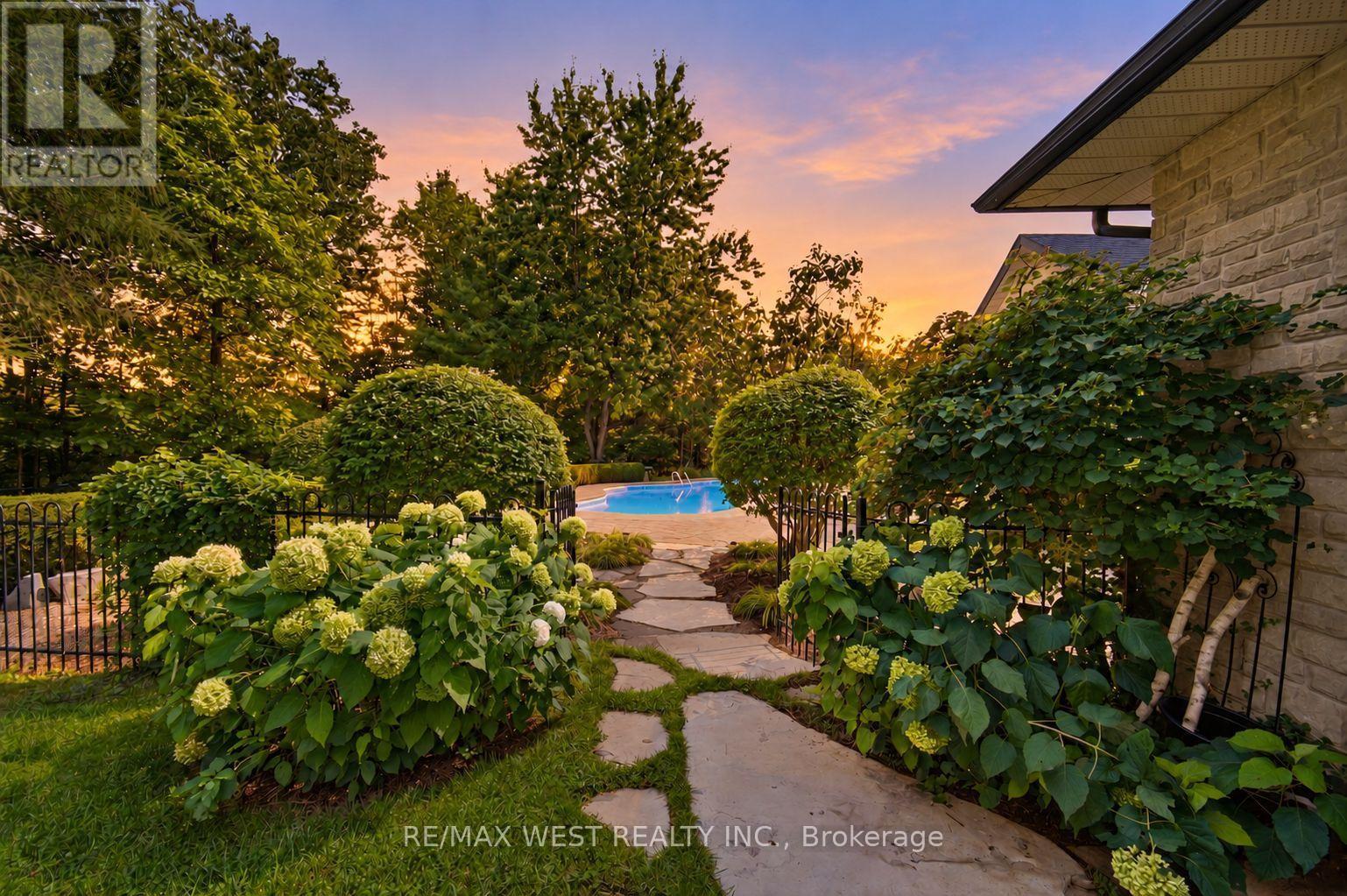 5775 Kirby Road, Vaughan, Ontario  L0J 1C0 - Photo 11 - N13752410