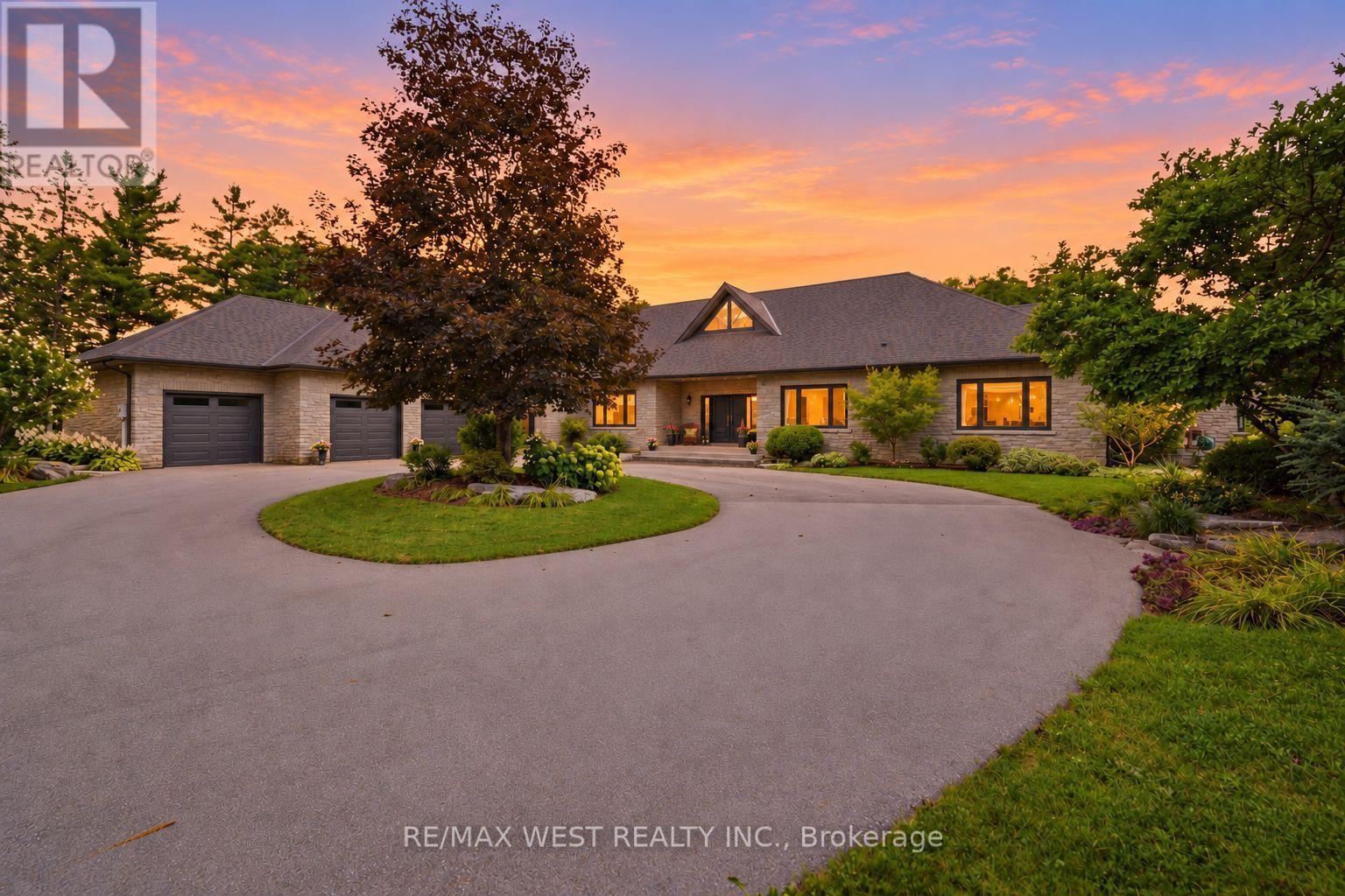 5775 Kirby Road, Vaughan, Ontario  L0J 1C0 - Photo 4 - N13752410