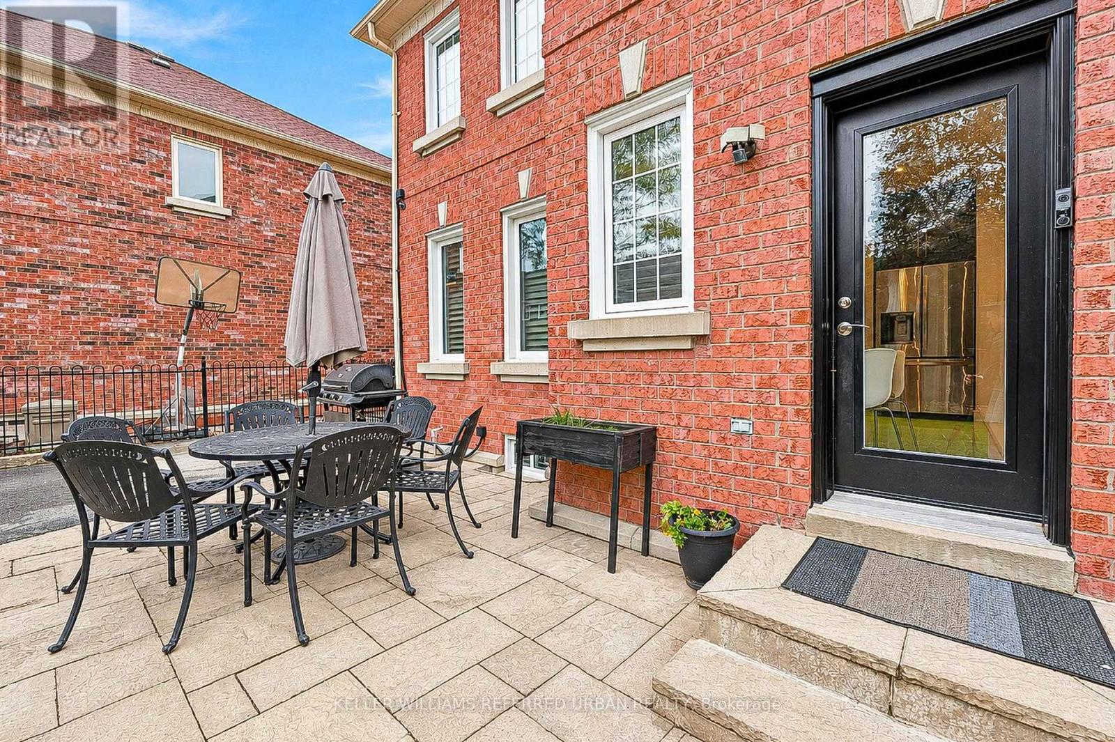 63 Oatlands Crescent, Richmond Hill, Ontario L4C 9P2 - Photo 49 - N14082056
