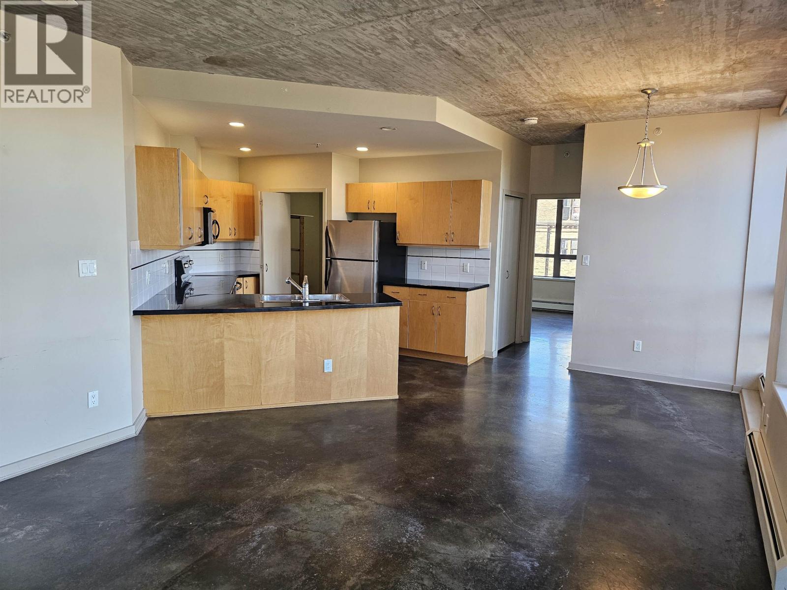 502 919 Station Street, Vancouver, British Columbia  V6A 4L9 - Photo 2 - R3176356