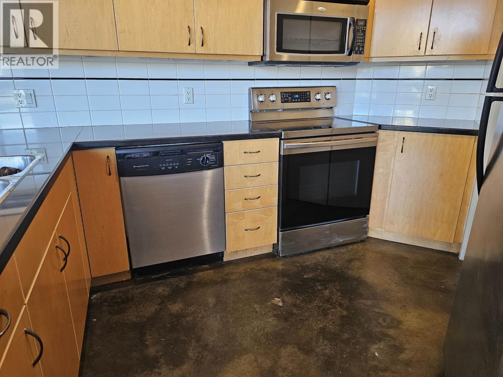 502 919 Station Street, Vancouver, British Columbia  V6A 4L9 - Photo 3 - R3176356
