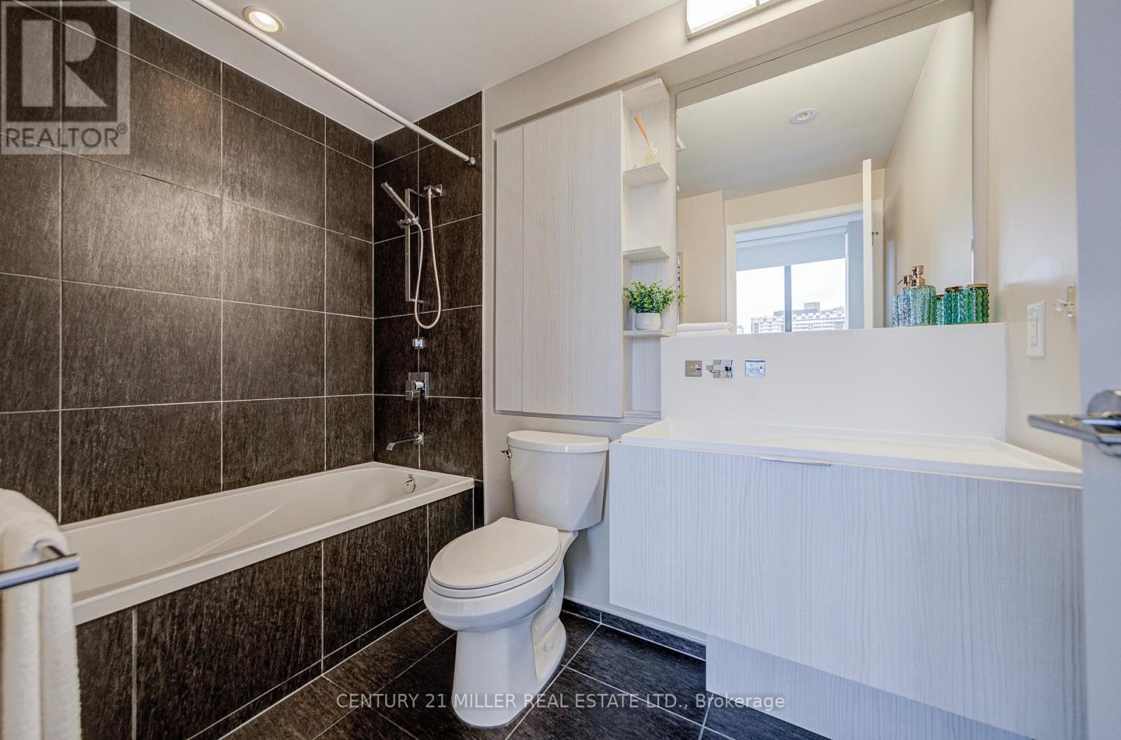 1001 - 101 Charles Street E, Toronto, Ontario  M4Y 0A9 - Photo 24 - C14090736