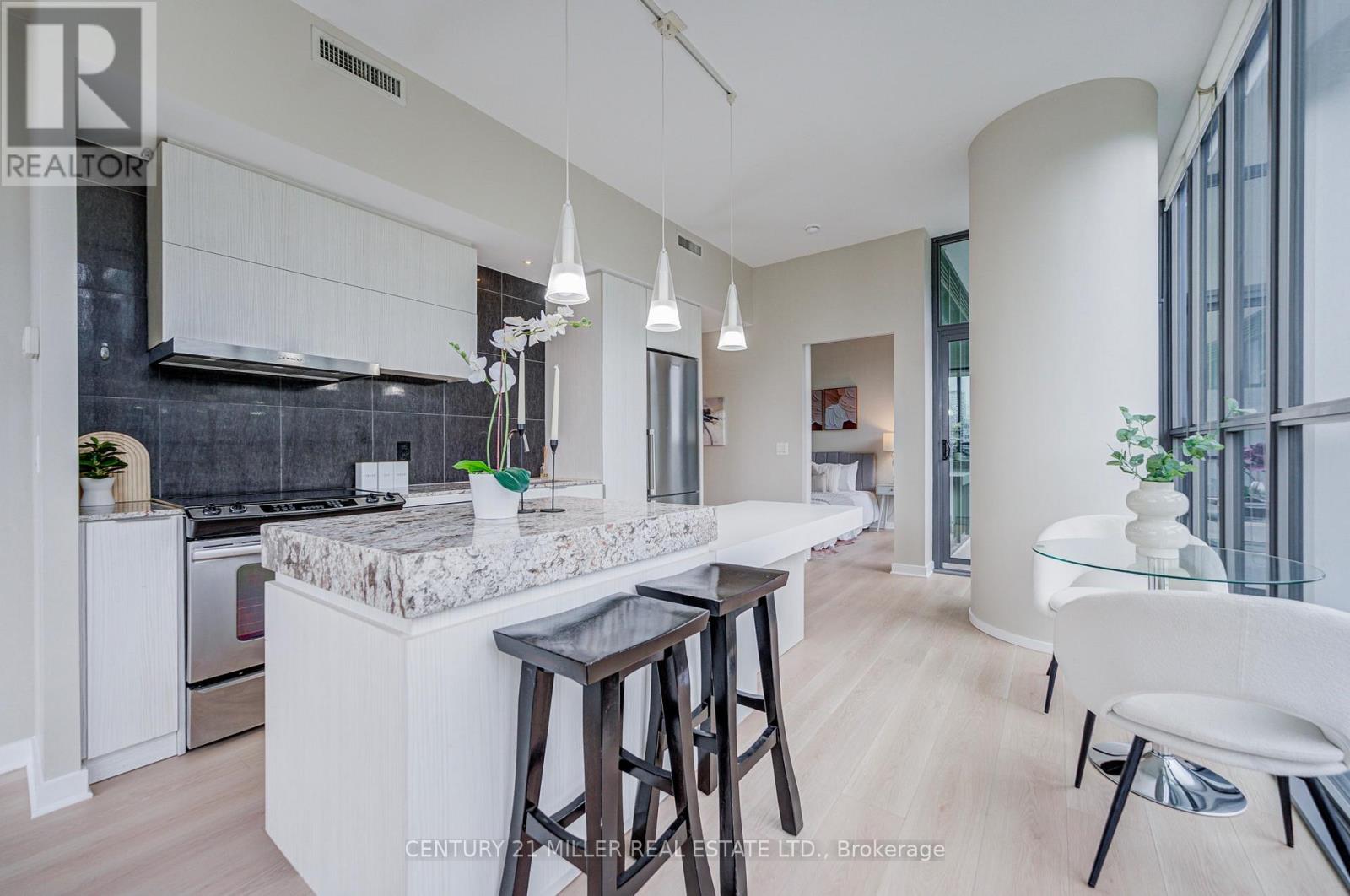 1001 - 101 Charles Street E, Toronto, Ontario  M4Y 0A9 - Photo 7 - C14090736