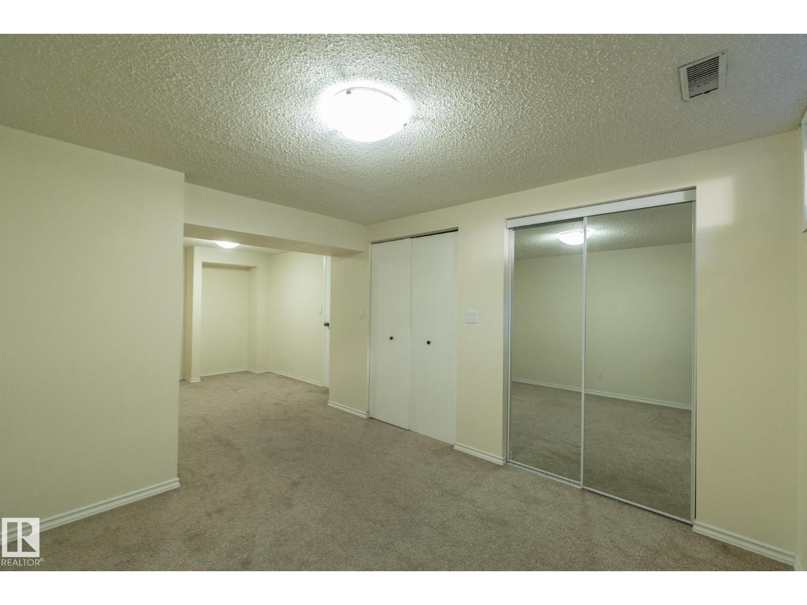 3228 118 ST NW