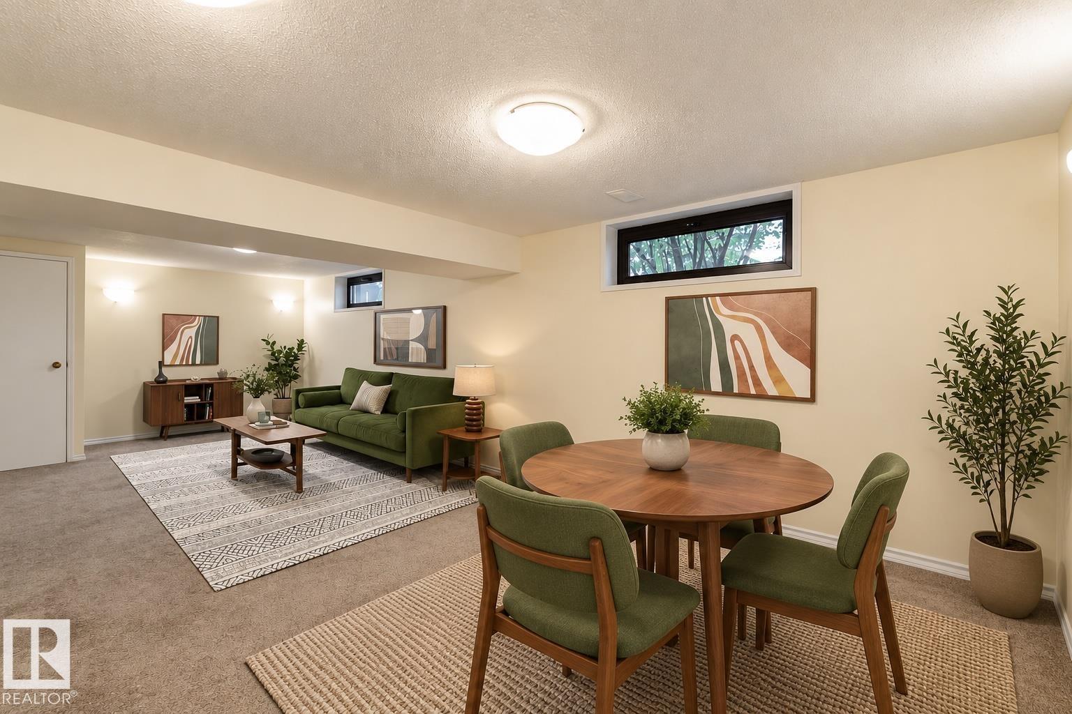 3228 118 ST NW