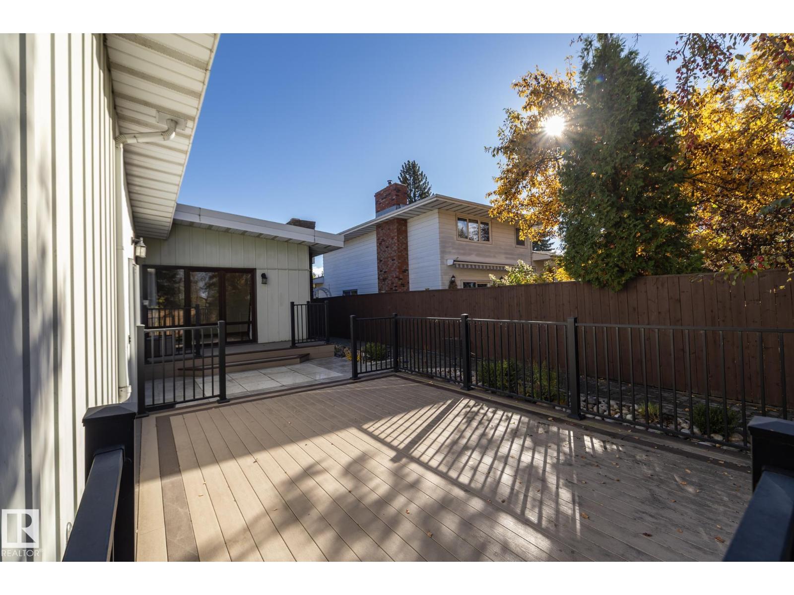 3228 118 ST NW
