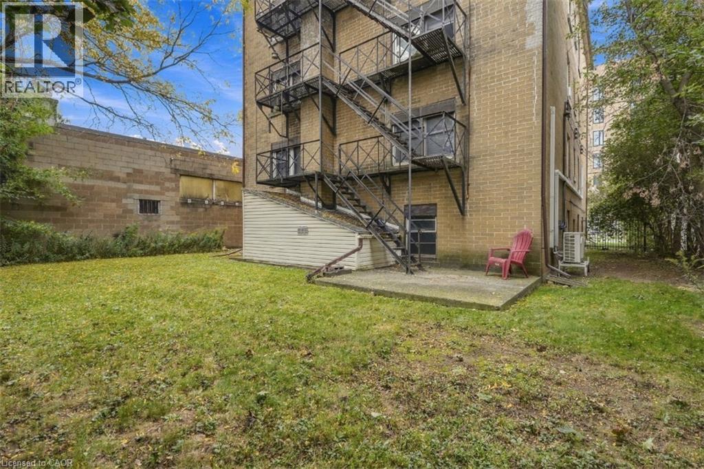 802 King Street W Unit# 2, Hamilton, Ontario  L8S 1K1 - Photo 25 - 40871668