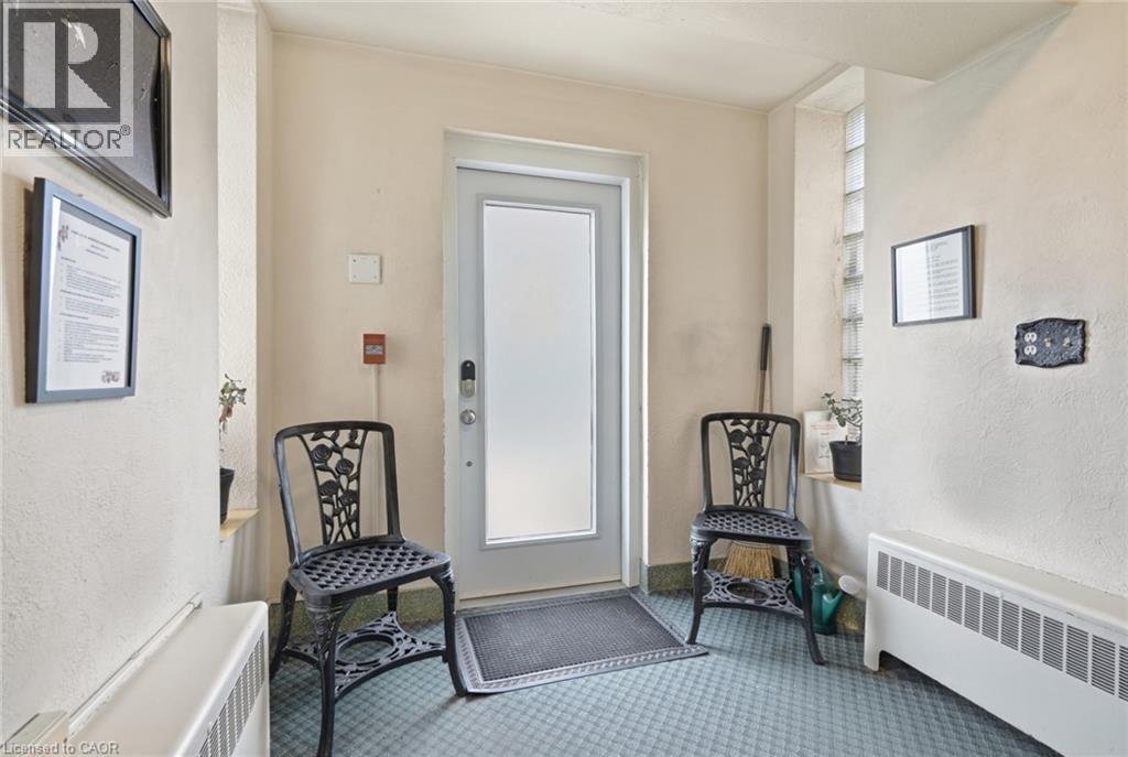 802 King Street W Unit# 2, Hamilton, Ontario  L8S 1K1 - Photo 5 - 40871668