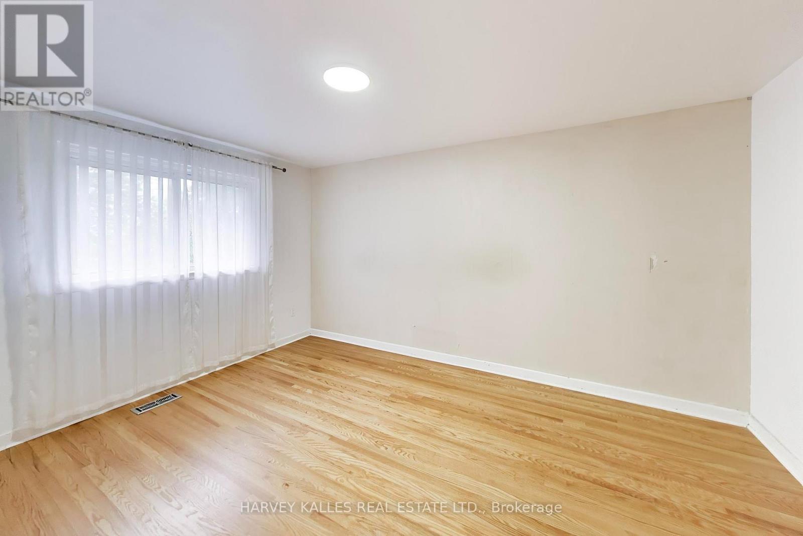 80 Sherwood Forest Drive, Markham, Ontario  L3P 1R1 - Photo 10 - N14090752