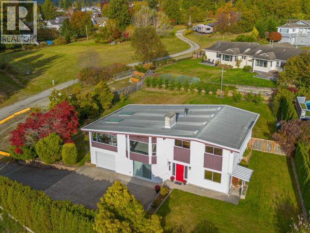 4064 WESTVIEW AVE Powell River British Columbia Canada V8A3H6 2