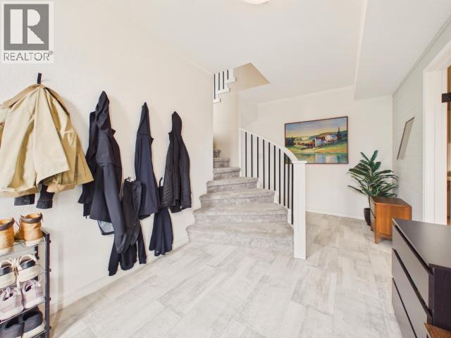 4064 WESTVIEW AVE Powell River British Columbia Canada V8A3H6 5