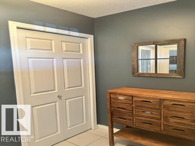 8323 Ellis Crescent NW, Edmonton, Alberta  T6M 0P8 - Photo 2 - E4512028