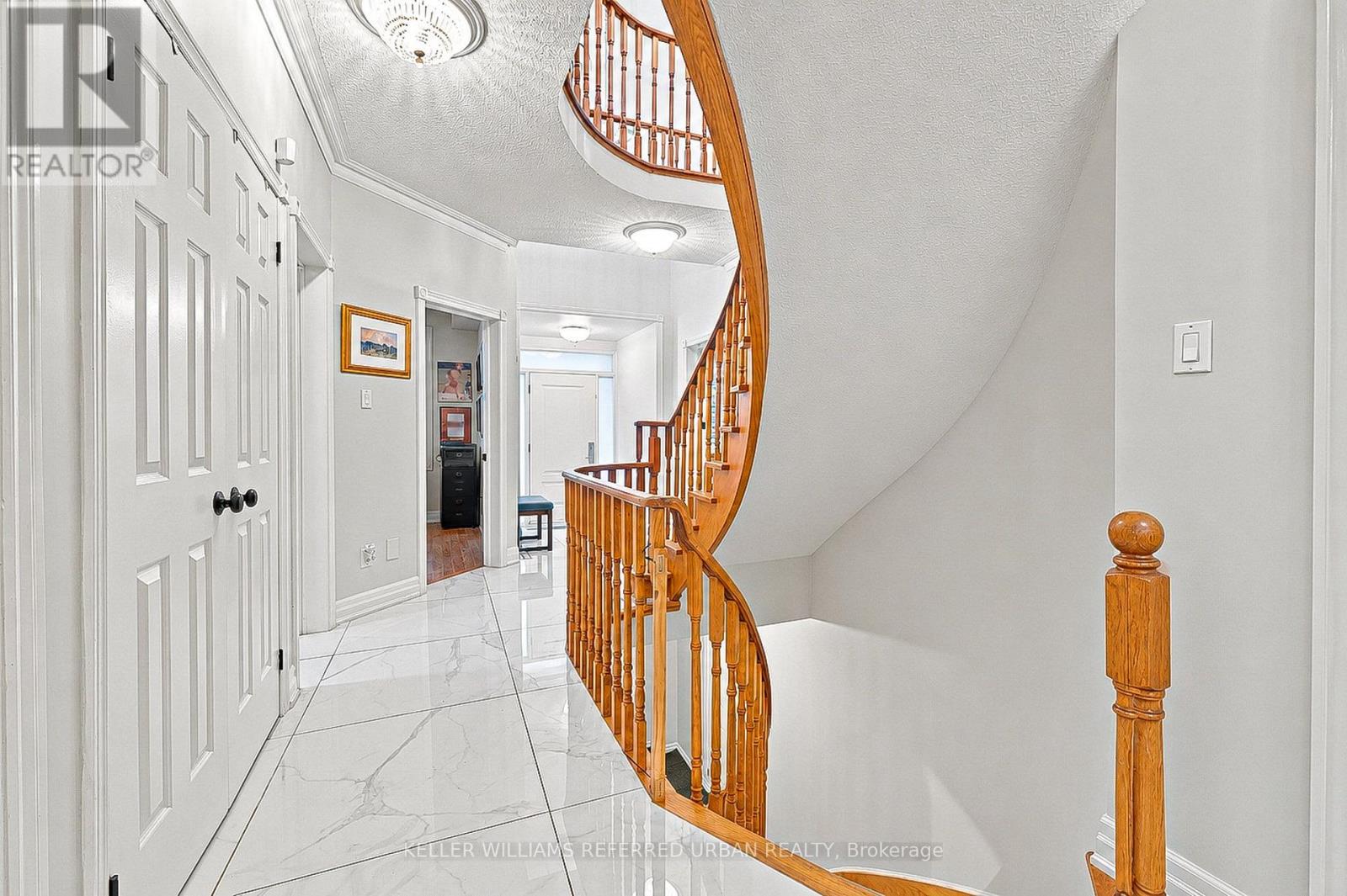 63 Oatlands Crescent, Richmond Hill, Ontario  L4C 9P2 - Photo 6 - N14082056