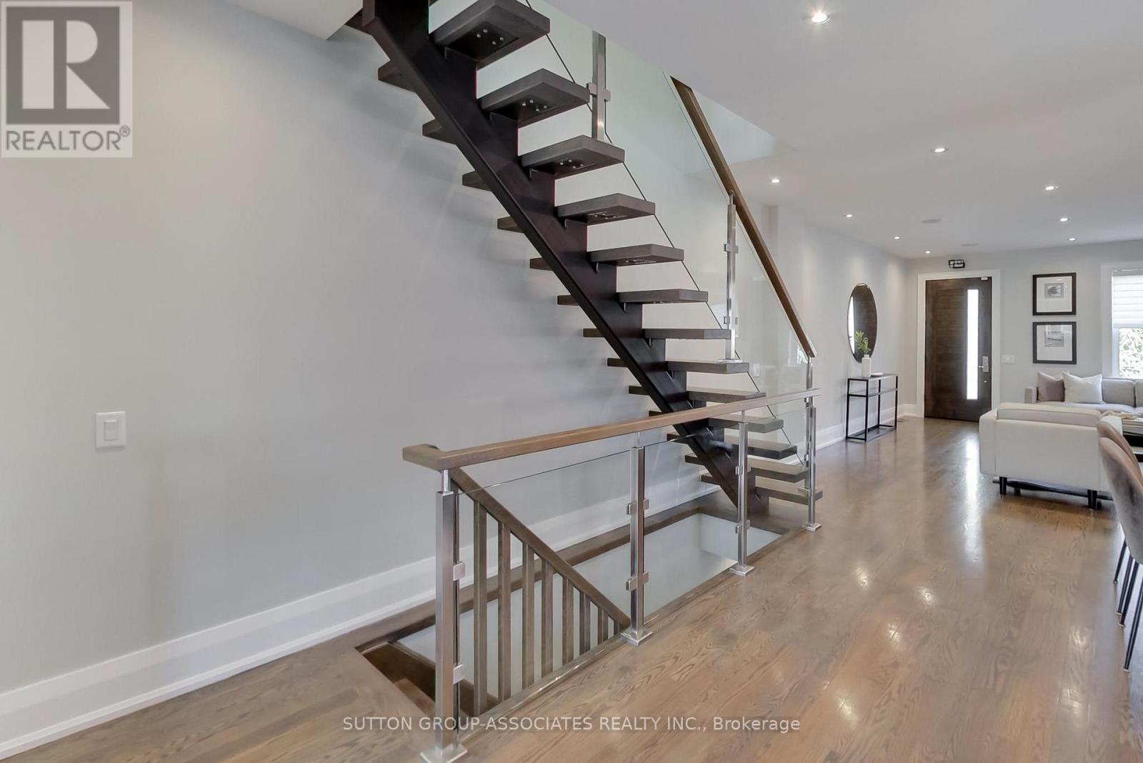 191 Rosemount Avenue, Toronto, Ontario  M6H 2N2 - Photo 31 - W14032364