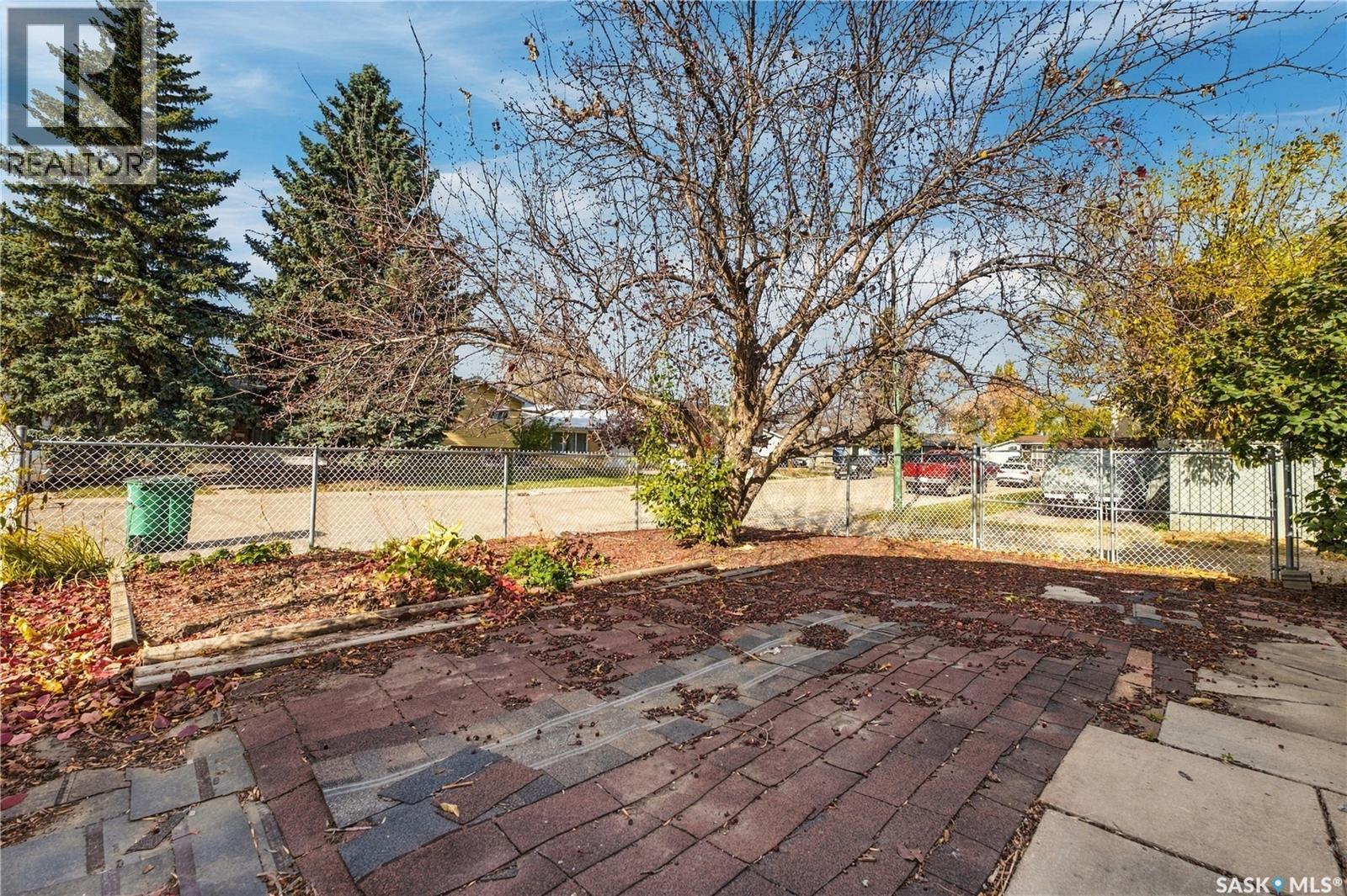 3538 Centennial Drive, Saskatoon, Saskatchewan  S7L 5C2 - Photo 25 - SK051227