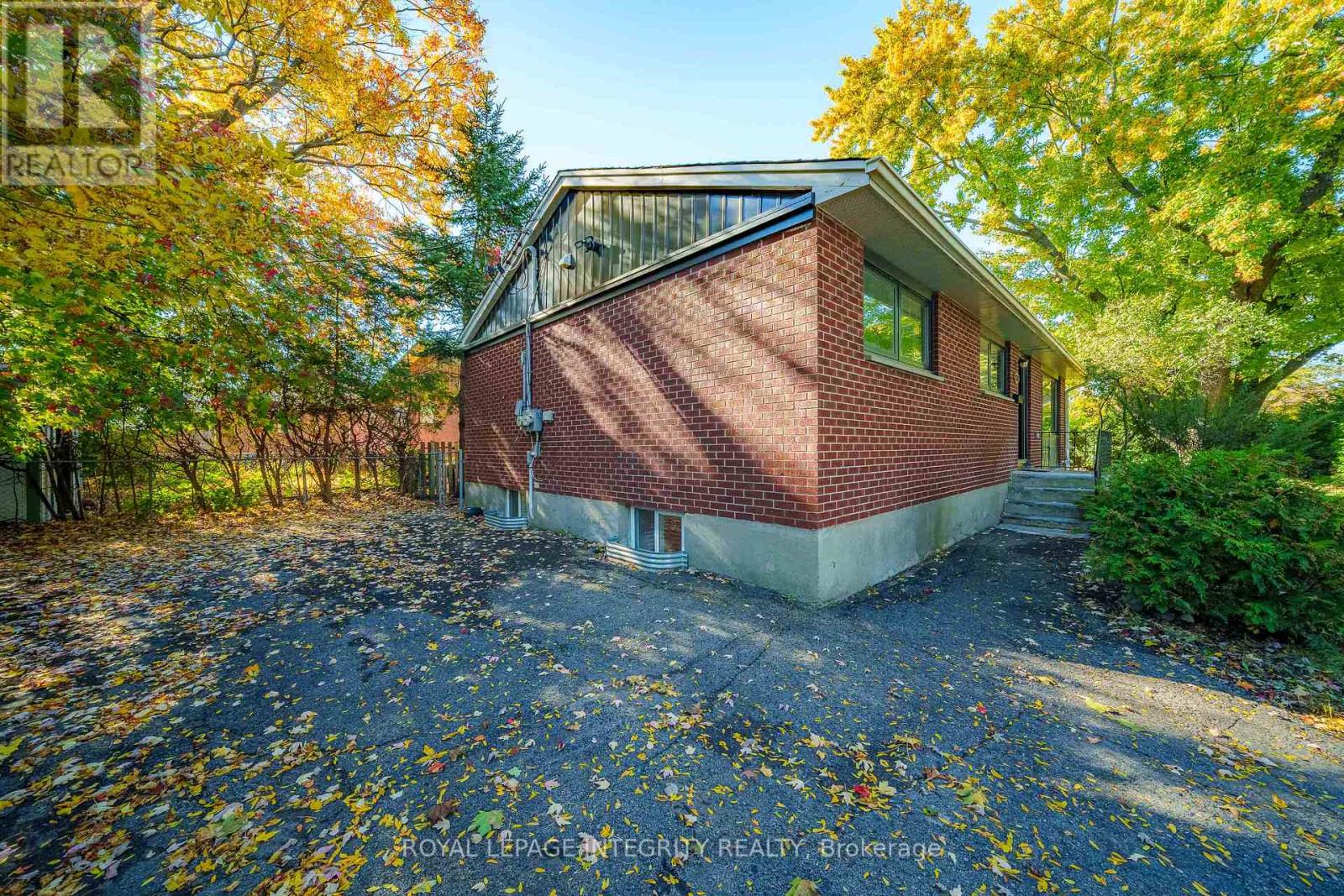 2408 Drury Lane, Ottawa, Ontario  K2C 1G5 - Photo 27 - X14090802